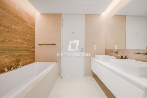 Apartment in Bluewaters Residences, Bluewaters, Dubai 4 bedrooms, 228 sq.m. № 14826 - photo 28