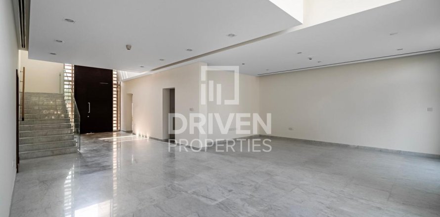 Вилла в District One, Мохаммед Бин Рашид Сити, Дубай, 4 спальни, 726м², № 20710