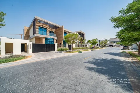 Villa in Parkway Vistas, Dubai Hills Estate, Dubai 6 bedrooms, 1177 sq.m. № 71069 - photo 1