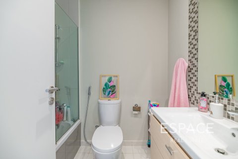 Купить виллу в Дубае: 5 спален, 234м², № 71082 - фото 9