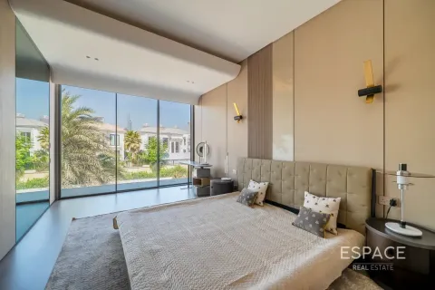 Villa in Jumeirah Islands, Dubai 5 bedrooms, 526 sq.m. № 71072 - photo 14