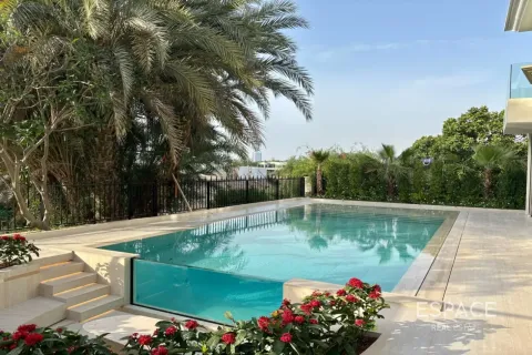 Villa in Jumeirah Islands, Dubai 5 bedrooms, 526 sq.m. № 71072 - photo 20