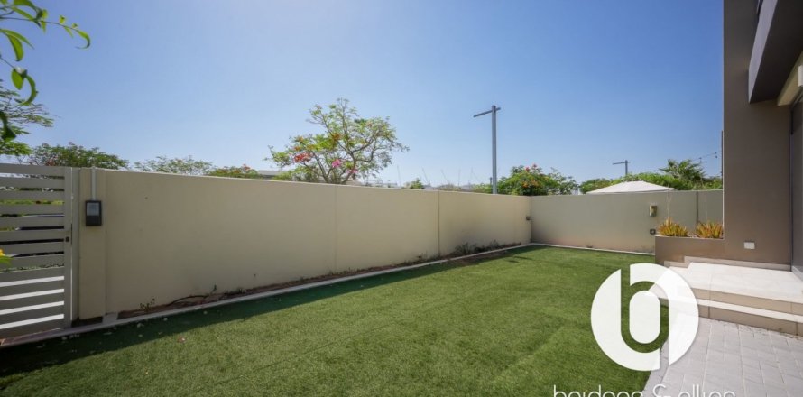 Villa in Dubai Hills Estate, Dubai 4 bedrooms, 229 sq.m. № 123446