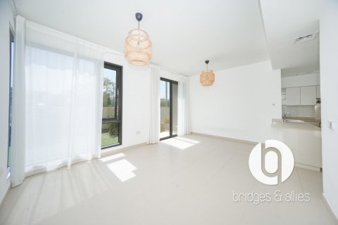 Villa in Dubai Hills Estate, Dubai 4 bedrooms, 229 sq.m. № 123446 - photo 4