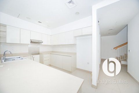 Villa in Dubai Hills Estate, Dubai 4 bedrooms, 229 sq.m. № 123446 - photo 10