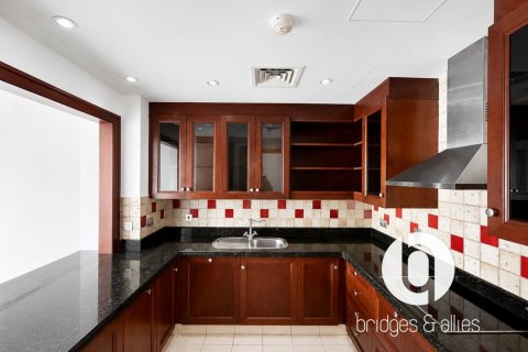 Apartment in Old Town, Dubai 1 bedroom, 91 sq.m. № 123445 - photo 5