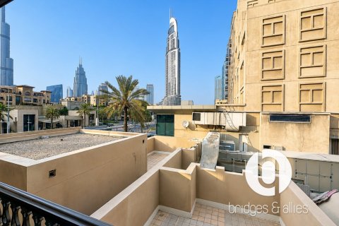 Apartment in Old Town, Dubai 1 bedroom, 91 sq.m. № 123445 - photo 7