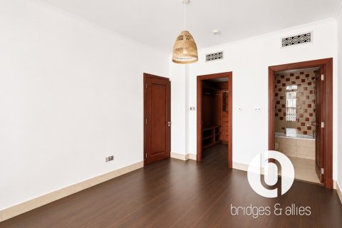Apartment in Old Town, Dubai 1 bedroom, 91 sq.m. № 123445 - photo 13