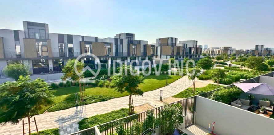 Townhouse in Mudon, Dubai 4 bedrooms, 254 sq.m. № 60012