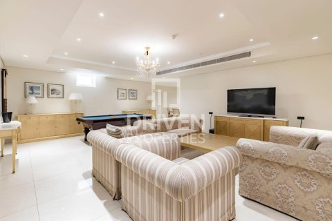 Villa à The Crescent, Palm Jumeirah, Dubai, 5 chambres, 631.55 m², № 136870 - photo 7