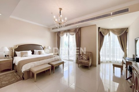 Villa à The Crescent, Palm Jumeirah, Dubai, 5 chambres, 631.55 m², № 136870 - photo 9