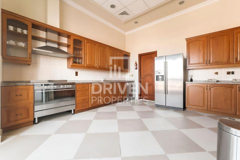 Villa à The Crescent, Palm Jumeirah, Dubai, 5 chambres, 631.55 m², № 136870 - photo 11