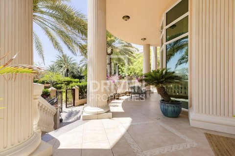 Villa à The Crescent, Palm Jumeirah, Dubai, 5 chambres, 631.55 m², № 136870 - photo 16