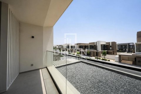 Villa in Jebel Ali, Dubai 4 bedrooms, 656.55 sq.m. № 136872 - photo 21