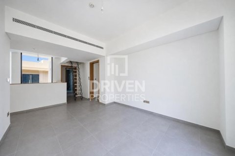 Villa in Jebel Ali, Dubai 4 bedrooms, 656.55 sq.m. № 136872 - photo 3