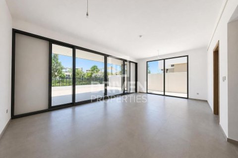 Villa in Jebel Ali, Dubai 4 bedrooms, 656.55 sq.m. № 136872