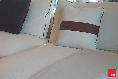 Apartment in Business Bay, Dubai 4 bedrooms, 271.6 sq.m. № 67558 - photo 14