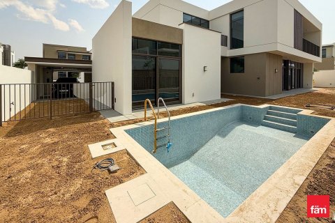 Villa in Al Furjan, Dubai 4 bedrooms, 611.8 sq.m. № 67567 - photo 30