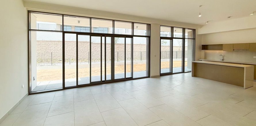 Villa in Al Furjan, Dubai 4 bedrooms, 611.8 sq.m. № 67567