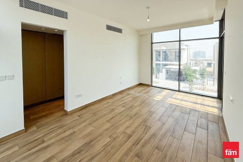 Villa in Al Furjan, Dubai 4 bedrooms, 611.8 sq.m. № 67567 - photo 11