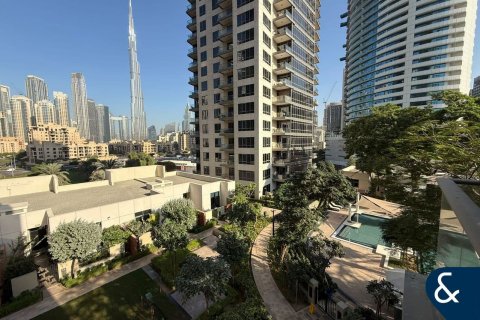 Appartement à Downtown Dubai (Downtown Burj Dubai), Dubai, 2 chambres, 135 m², № 74398 - photo 1