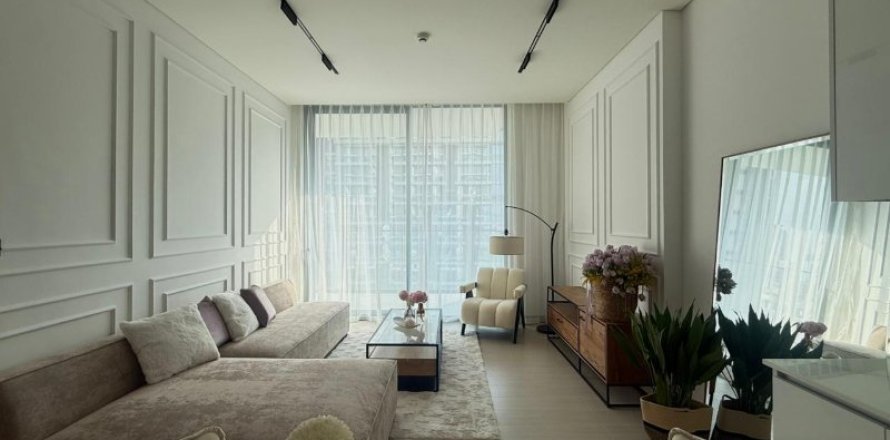 Квартира в Дубае, 2 спальни, 102.58м², № 92888