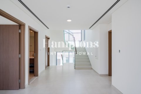 Снять в аренду виллу в Arabian Ranches 3, Дубай: 4 спальни, 428.59962923м², № 92886 - фото 3