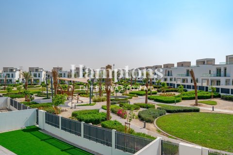 Снять в аренду виллу в Arabian Ranches 3, Дубай: 4 спальни, 428.59962923м², № 92886 - фото 5