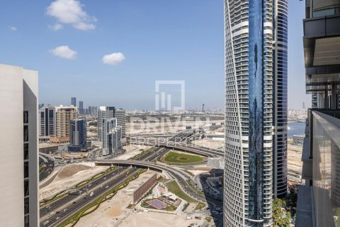 Apartment in Business Bay, Dubai 2 bedrooms, 137 sq.m. № 20818 - photo 16