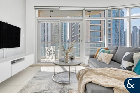 Apartamento en Downtown Dubai (Downtown Burj Dubai), Dubai, 1 dormitorio, 69 m², № 98976 - foto 2