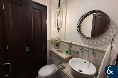 Apartamento en Old Town, Dubai, 2 dormitorios, 124 m², № 98986 - foto 6