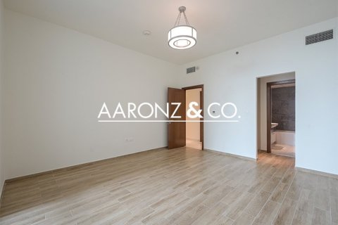 Apartment in Business Bay, Dubai 2 bedrooms, 127 sq.m. № 96661 - photo 5