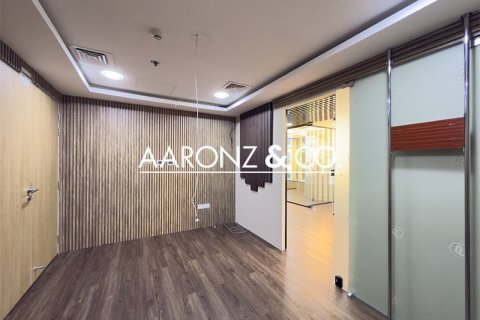 Office in Sheikh Zayed Road, Dubai 102 sq.m. № 96662 - photo 9