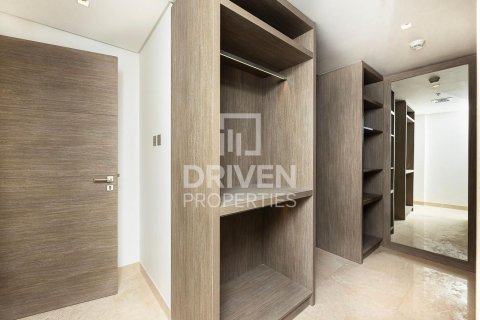 Apartment in Business Bay, Dubai 2 bedrooms, 157.1 sq.m. № 127456 - photo 8