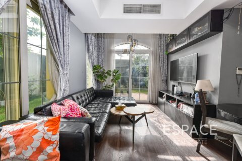 Villa en The Springs, Dubai, 2 dormitorios, 177 m², № 61878 - foto 4