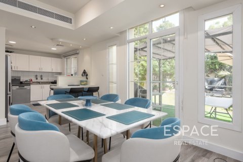 Villa in Springs 6, The Springs, Dubai 3 bedrooms, 266 sq.m. № 61868 - photo 5