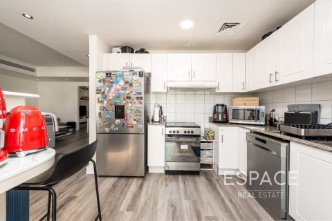 Villa in Springs 6, The Springs, Dubai 3 bedrooms, 266 sq.m. № 61868 - photo 9