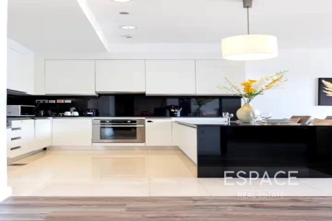 Купить квартиру в Дубай Марине, Дубай: 1 спальня, 82м², № 61869 - фото 6