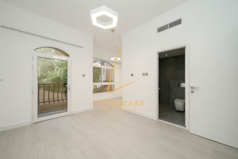 Villa à Jumeirah Village Circle, Dubai, 3 chambres, 142 m², № 125056 - photo 11