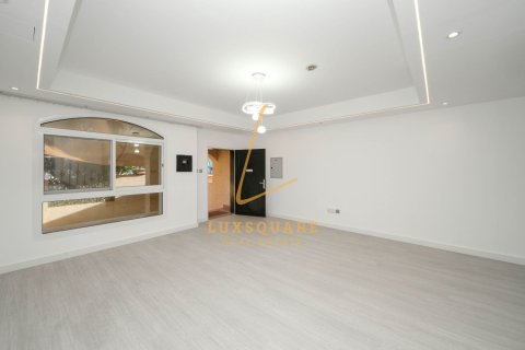 Villa à Jumeirah Village Circle, Dubai, 3 chambres, 142 m², № 125056 - photo 2
