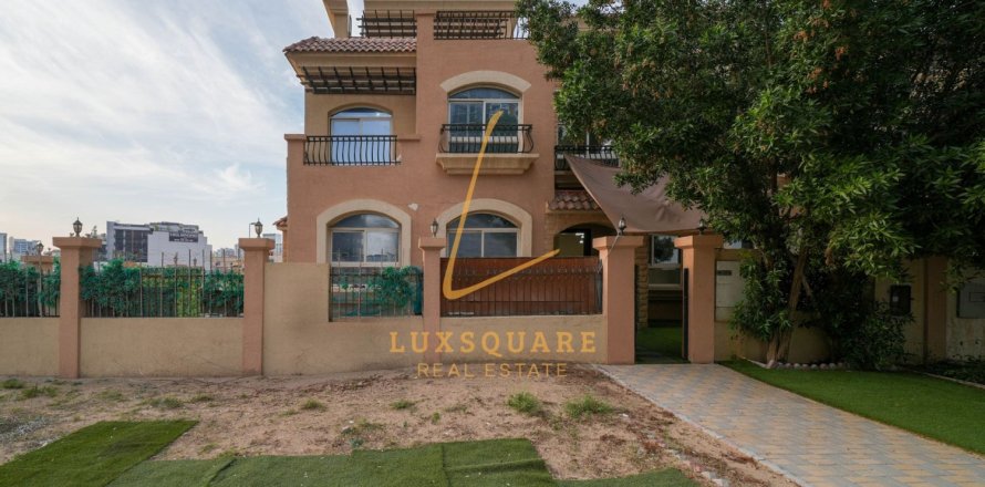 Villa à Jumeirah Village Circle, Dubai, 3 chambres, 142 m², № 125056