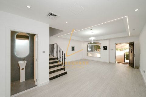 Villa à Jumeirah Village Circle, Dubai, 3 chambres, 142 m², № 125056 - photo 7