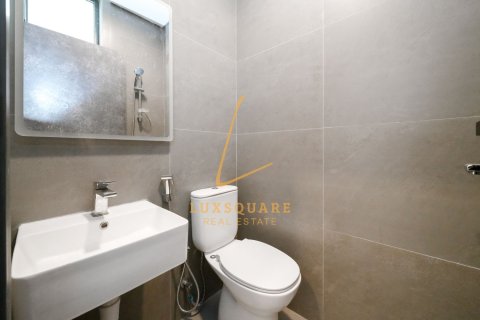 Снять в аренду виллу в Al Furjan, Дубай: 5 спален, 600м², № 125053 - фото 24