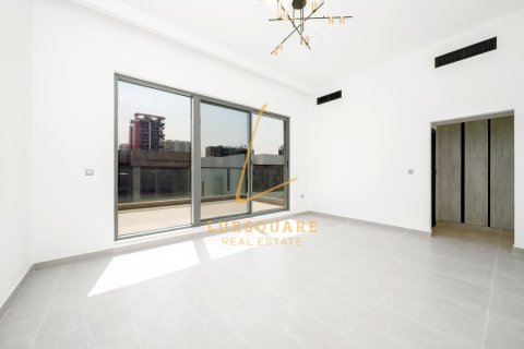 Снять в аренду виллу в Al Furjan, Дубай: 5 спален, 600м², № 125053 - фото 12