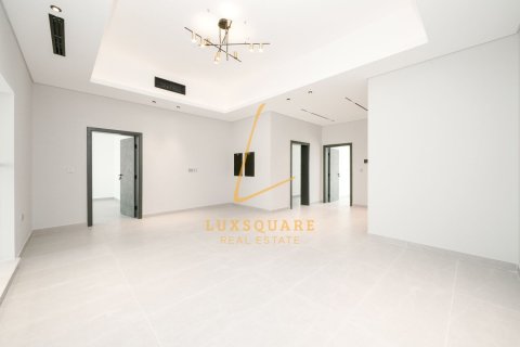 Снять в аренду виллу в Al Furjan, Дубай: 5 спален, 600м², № 125053 - фото 6