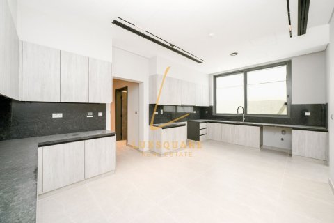 Снять в аренду виллу в Al Furjan, Дубай: 5 спален, 600м², № 125053 - фото 2