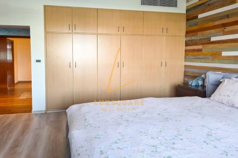 Снять в аренду квартиру в Дубай Инвестмент Парке, Дубай: 3 спальни, 324м², № 125054 - фото 9