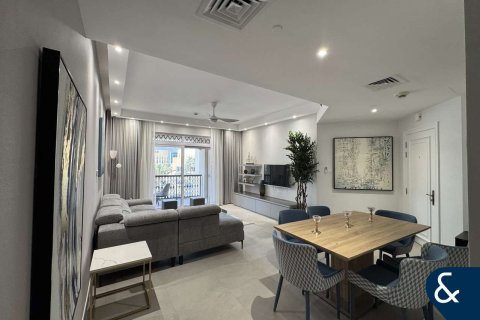 Apartment in Old Town, Dubai 2 bedrooms, 131 sq.m. № 79396 - photo 2