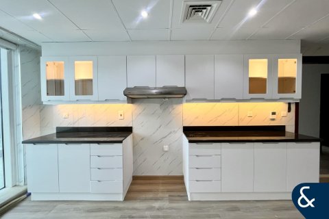 Apartment in Dubai Marina, Dubai 3 bedrooms, 361 sq.m. № 79378 - photo 3