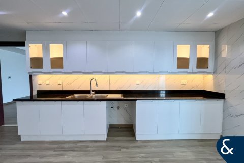 Apartment in Dubai Marina, Dubai 3 bedrooms, 361 sq.m. № 79378 - photo 2